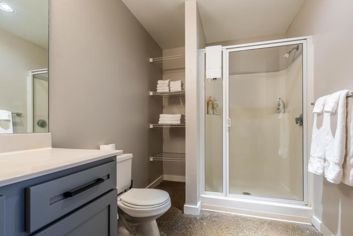 3Br Luxury Historic Loft With Gym By Envitae Kansas City Bagian luar foto