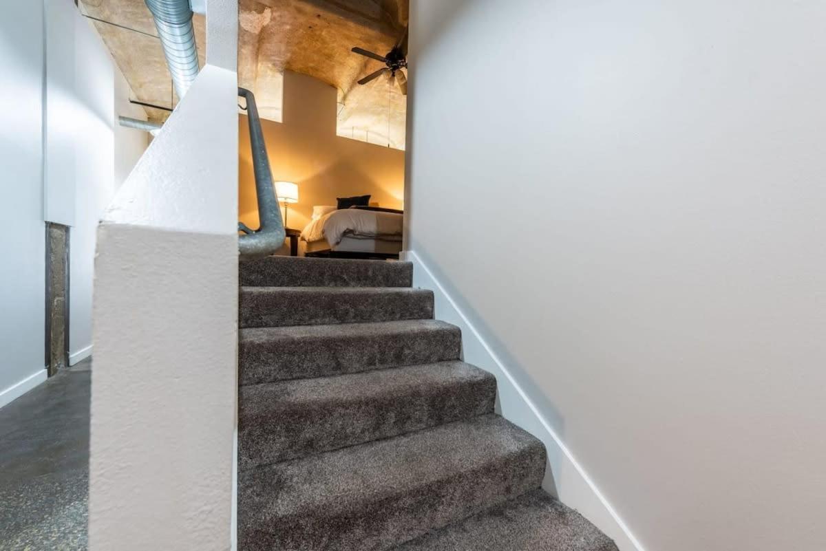 3Br Luxury Historic Loft With Gym By Envitae Kansas City Bagian luar foto